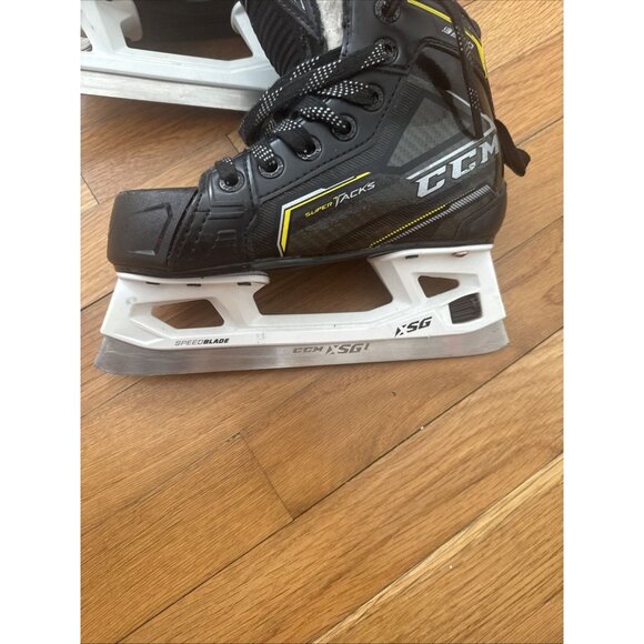 CCM Super Tacks 9370 Youth Hockey Skates Size 13 - Picture 9 of 10